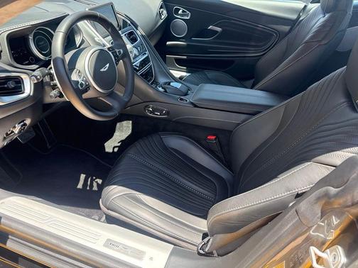 Gray 2018 Aston Martin DB11 Base