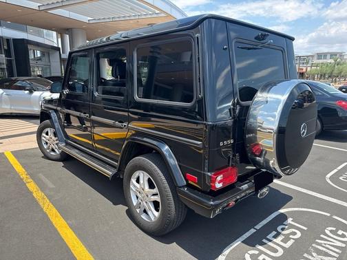White 2015 Mercedes-Benz G-Class G 550