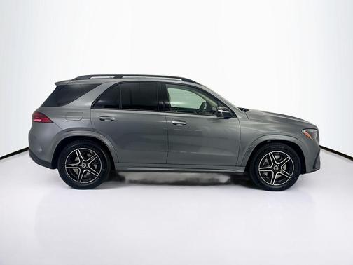 Selenite Grey Metallic 2026 Mercedes-Benz GLE 450 4MATIC