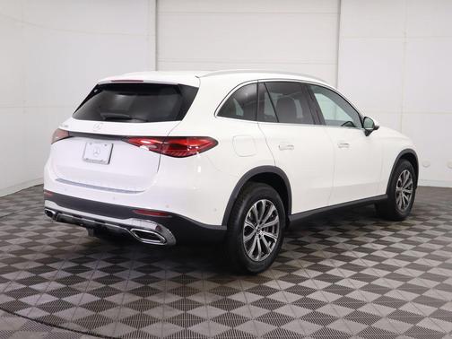 2026 Mercedes-Benz GLC 300 Base