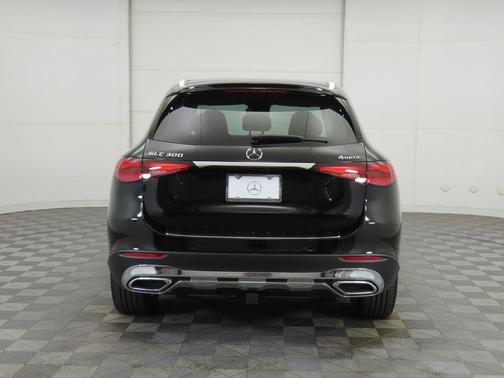 2026 Mercedes-Benz GLC 300 4MATIC