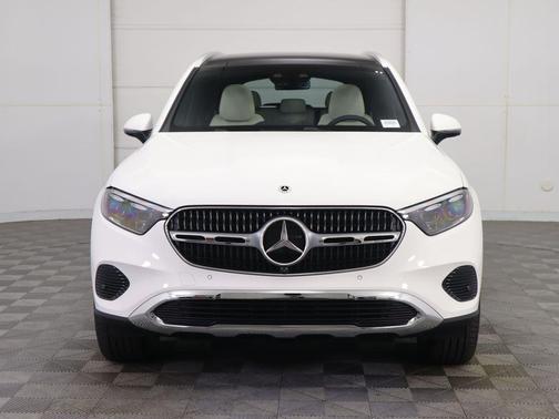 2026 Mercedes-Benz GLC 300 4MATIC