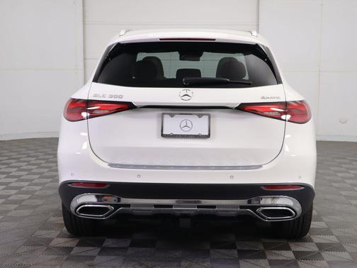 2026 Mercedes-Benz GLC 300 4MATIC