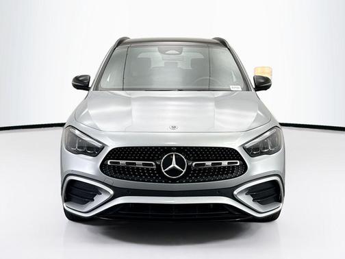Cirrus Silver Metallic 2026 Mercedes-Benz GLA 250 4MATIC