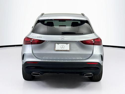 Cirrus Silver Metallic 2026 Mercedes-Benz GLA 250 4MATIC