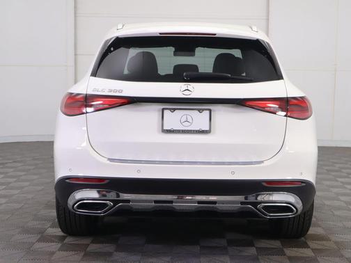 2026 Mercedes-Benz GLC 300 Base