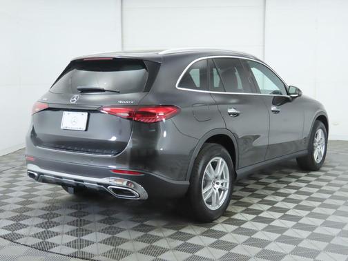 2026 Mercedes-Benz GLC 300 4MATIC