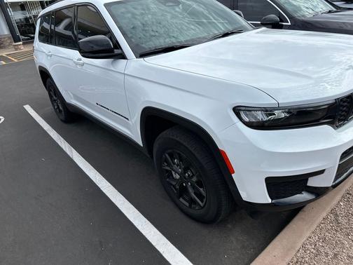Bright White Clearcoat 2024 Jeep Grand Cherokee L Altitude