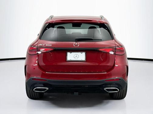 2026 Mercedes-Benz GLC 300 Base
