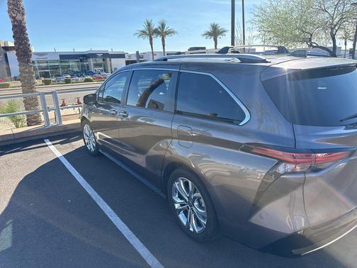 2021 Toyota Sienna Platinum 7 Passenger