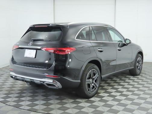 2026 Mercedes-Benz GLC 300 Base