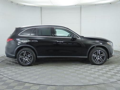 2026 Mercedes-Benz GLC 300 Base