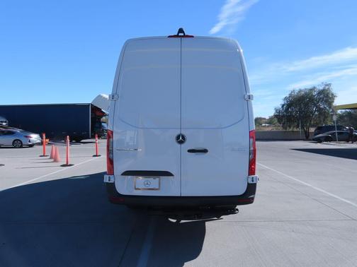 2026 Mercedes-Benz Sprinter 2500 High Roof