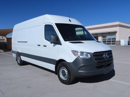 2026 Mercedes-Benz Sprinter 2500 High Roof