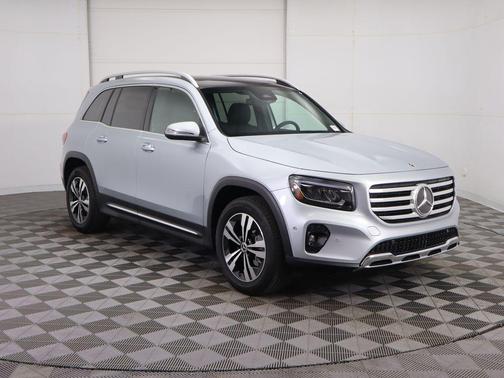 Cirrus Silver Metallic 2026 Mercedes-Benz GLB 250 Base
