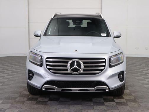 Cirrus Silver Metallic 2026 Mercedes-Benz GLB 250 Base