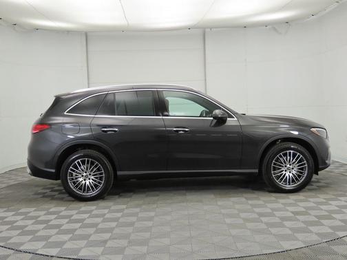 2025 Mercedes-Benz GLC 300 Base