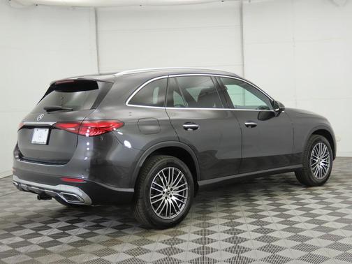 2025 Mercedes-Benz GLC 300 Base