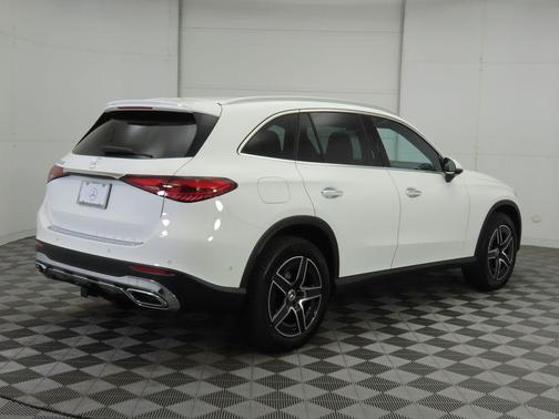 2026 Mercedes-Benz GLC 300 Base