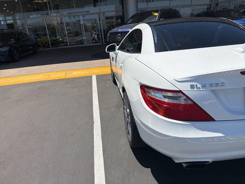 Polar White 2015 Mercedes-Benz SLK-Class SLK 250