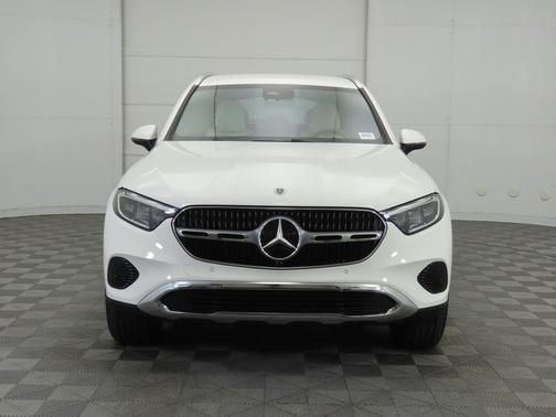 2025 Mercedes-Benz GLC 300 Base