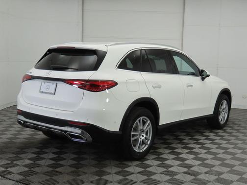 2025 Mercedes-Benz GLC 300 Base