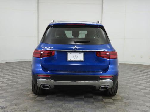 2026 Mercedes-Benz GLB 250 Base