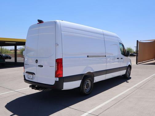 2026 Mercedes-Benz Sprinter 2500 High Roof
