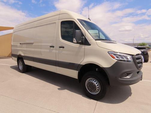 2025 Mercedes-Benz Sprinter 3500XD High Roof