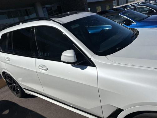 2021 BMW X7 xDrive40i