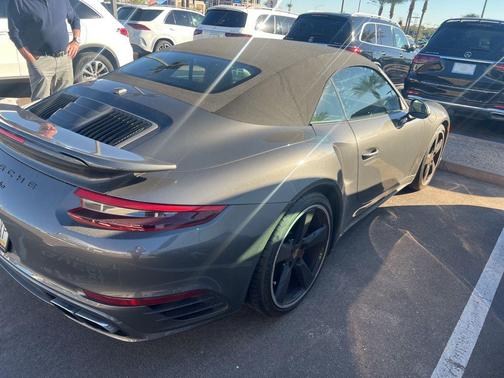 2017 Porsche 911 Turbo