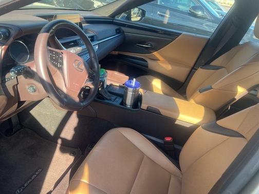 2019 Lexus ES 350 Base