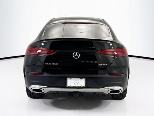 Obsidian Black Metallic 2026 Mercedes-Benz GLE 450 4MATIC