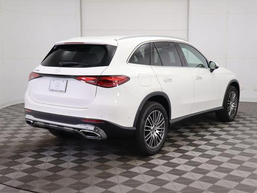 2025 Mercedes-Benz GLC 300 Base