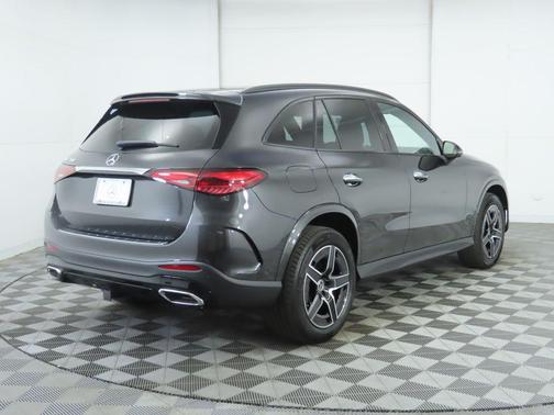 2026 Mercedes-Benz GLC 300 Base