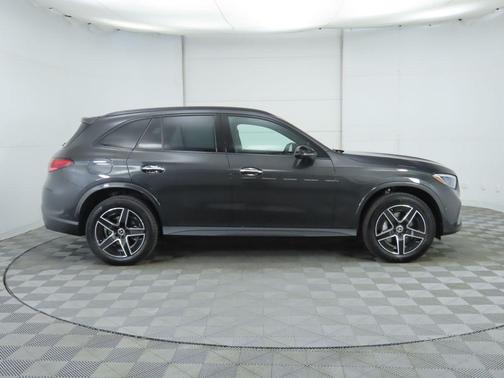 2026 Mercedes-Benz GLC 300 Base