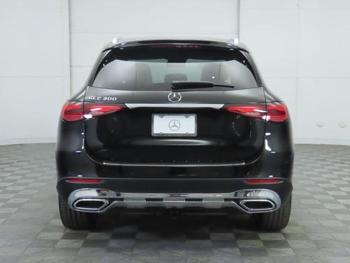 2026 Mercedes-Benz GLC 300 Base
