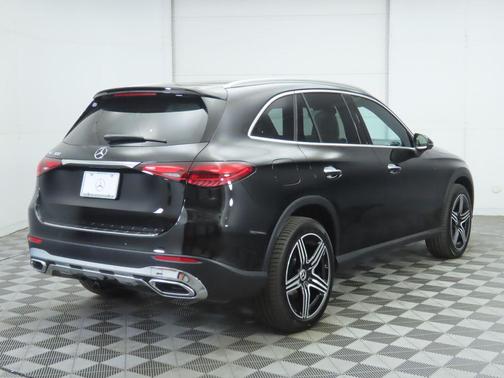 2026 Mercedes-Benz GLC 300 Base