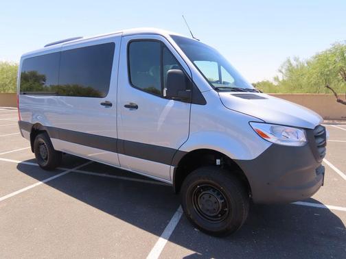 2025 Mercedes-Benz Sprinter 2500 Standard Roof