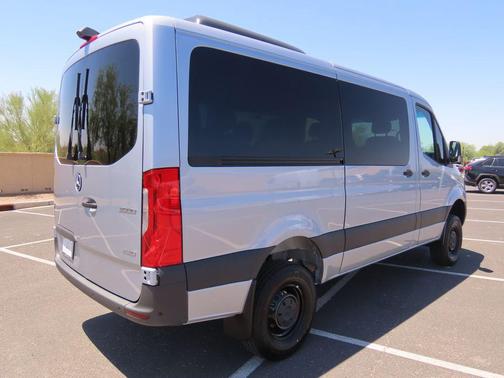 2025 Mercedes-Benz Sprinter 2500 Standard Roof