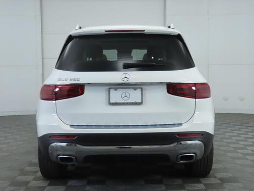 2026 Mercedes-Benz GLB 250 Base