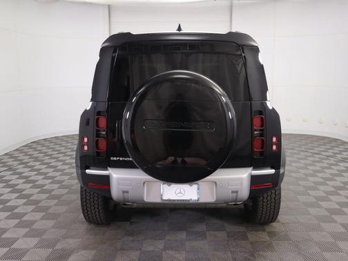2024 Land Rover Defender 110 P300