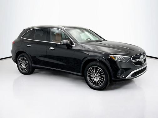 2026 Mercedes-Benz GLC 300 Base