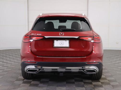 MANUFAKTUR Patagonia Red 2026 Mercedes-Benz GLC 300 Base
