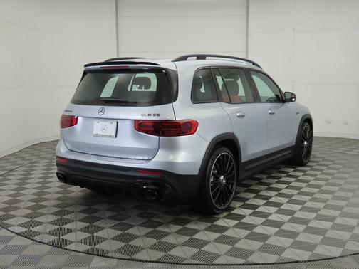 2026 Mercedes-Benz AMG GLB 35 4MATIC