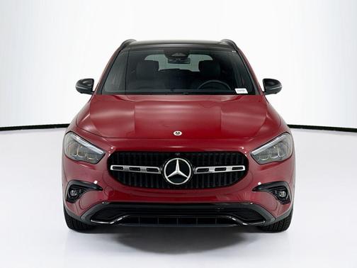 MANUFAKTUR Patagonia Red Metallic 2026 Mercedes-Benz GLA 250 4MATIC