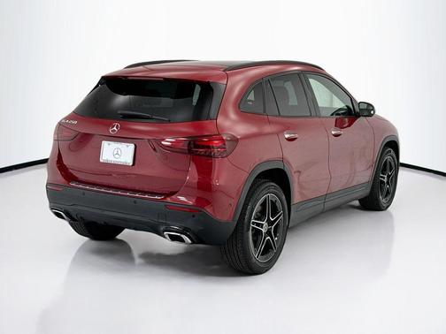 MANUFAKTUR Patagonia Red Metallic 2026 Mercedes-Benz GLA 250 4MATIC
