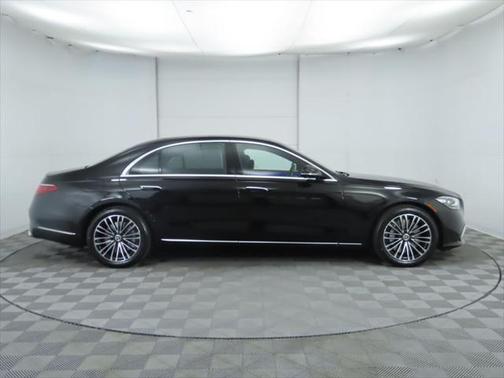 Obsidian Black Metallic 2026 Mercedes-Benz S-Class S 580 4MATIC