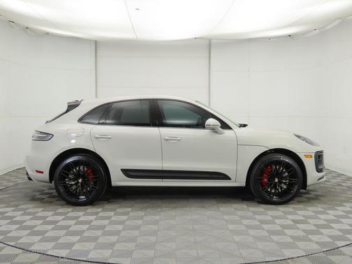 2022 Porsche Macan GTS