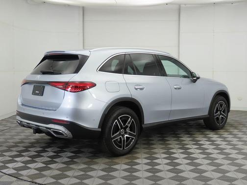 2026 Mercedes-Benz GLC 300 Base